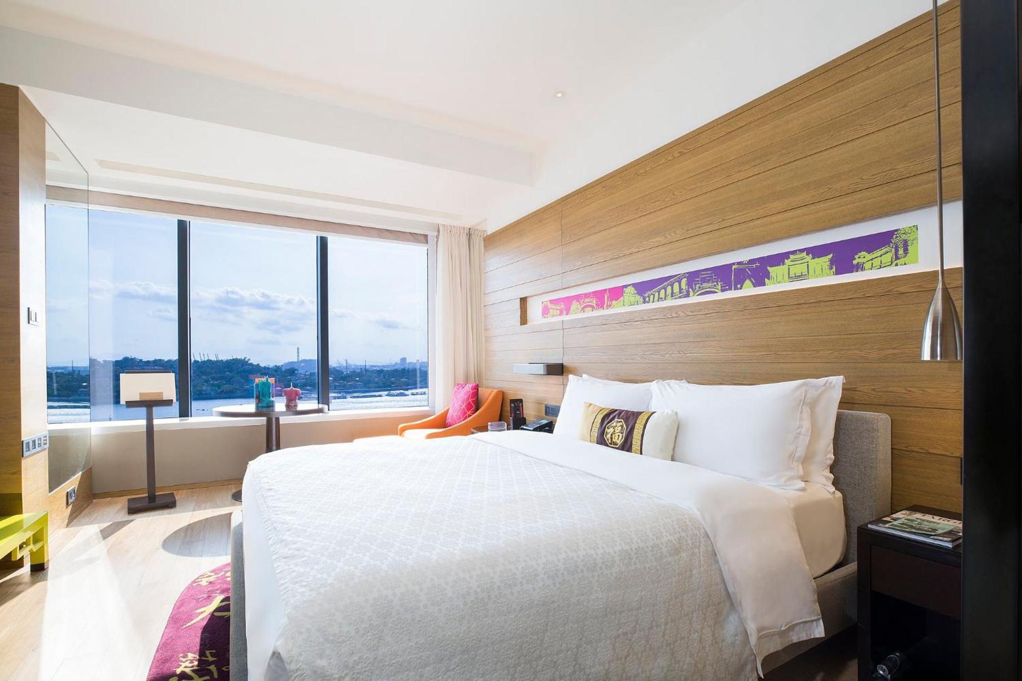 Hotel Indigo Harbour By Ihg 5*
